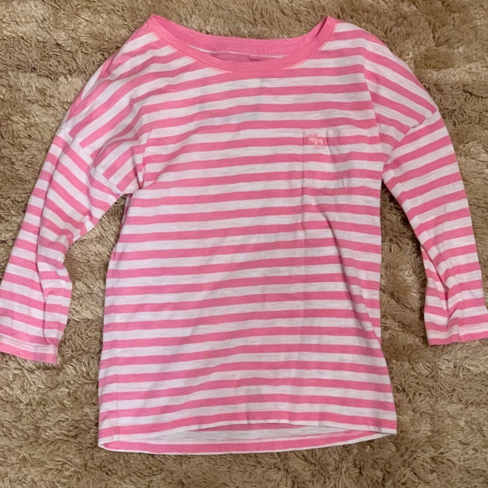 Cute Abercrombie & Fitch 3/4 Sleeve T-shirt